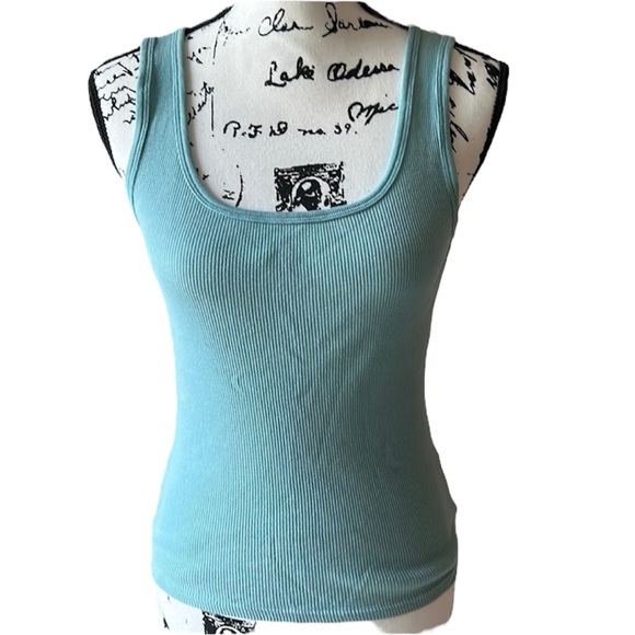 Old Navy Blue Tank Top - Picture 2 of 5